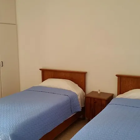 Pelides Apartament Larnaca