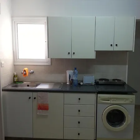 Apartament Pelides Larnaca