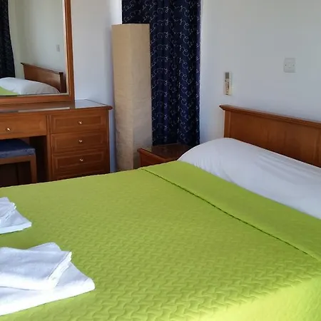 Apartament Pelides Larnaca
