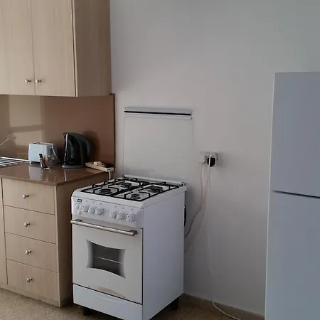 Apartament Pelides *