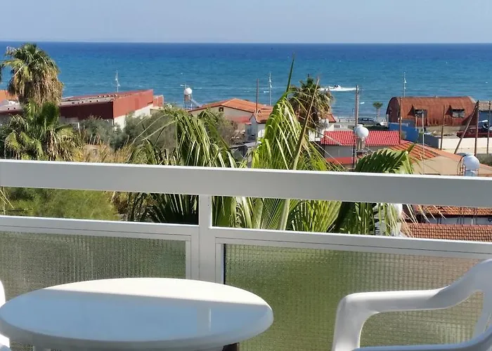 Апартаменты Pelides Ларнака